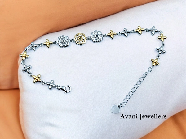 Avani Jewellers Silver Ladies Fancy Bracelet - 8.96, Adjustable