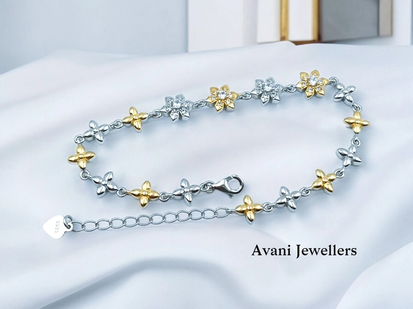 Avani Jewellers Silver Ladies Fancy Bracelet - 8.88, Adjustable