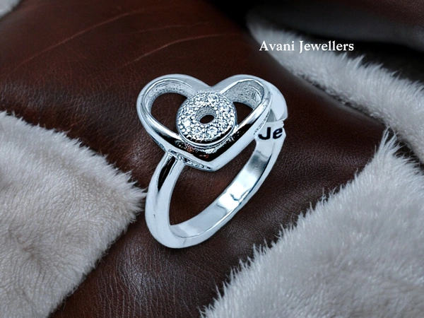 Avani Jewellers Silver Ladies Fancy Ring - 2.59, 9