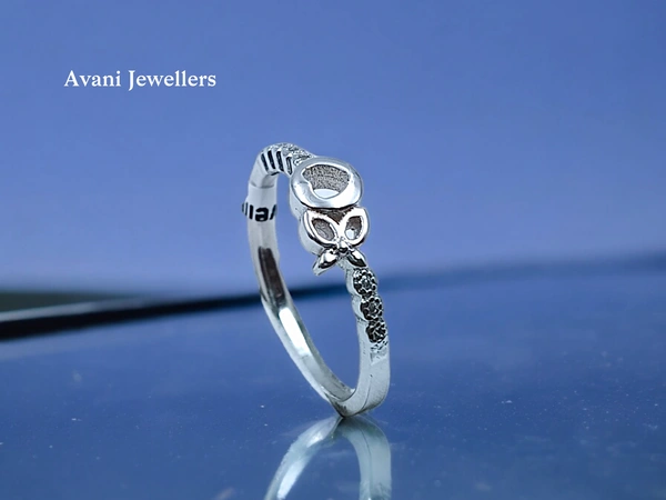 Avani Jewellers Silver Ladies Fancy Ring - 2.09, 18