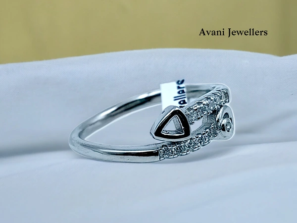 Avani Jewellers Silver Ladies Fancy Ring - 1.59, 9