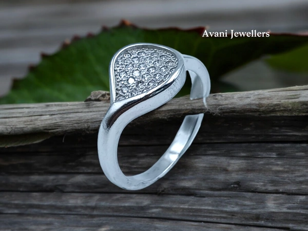 Avani Jewellers Silver Ladies Fancy Ring - 2.82, 12