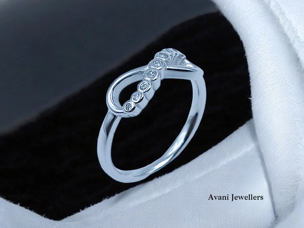 Avani Jewellers Silver Ladies Fancy Ring - 1.78, 8