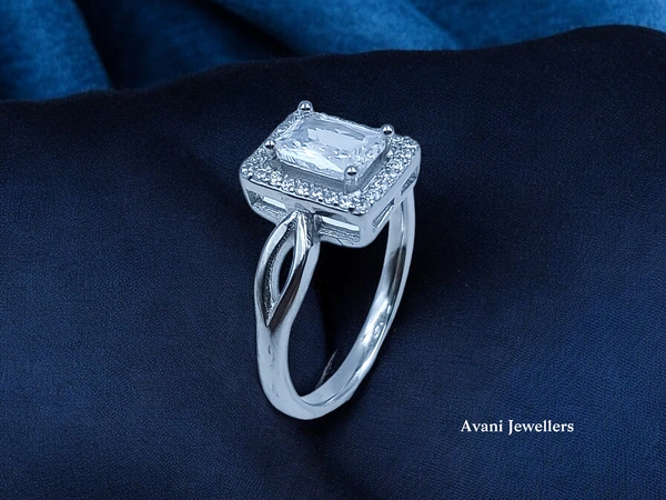 Avani Jewellers Silver Ladies Fancy Ring - 2.88, 9