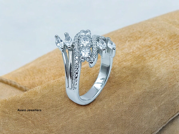 Avani Jewellers Silver Ladies Fancy Ring - 3.9, 8