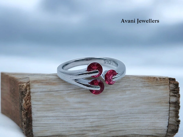 Avani Jewellers Silver Ladies Fancy Ring - 2.54, 10