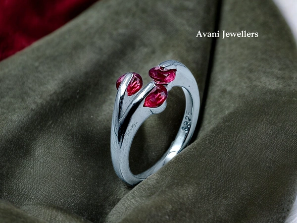 Avani Jewellers Silver Ladies Fancy Ring - 2.54, 10