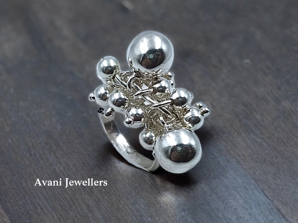 Avani Jewellers Silver Ladies Plain Ring - 7.81, 9