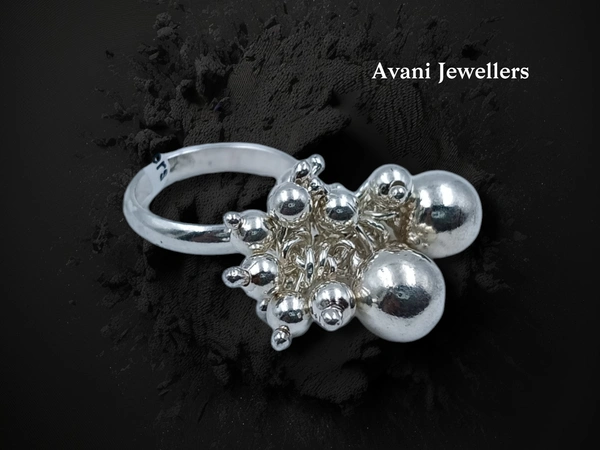 Avani Jewellers Silver Ladies Plain Ring - 7.81, 9