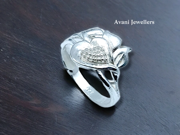 Avani Jewellers Silver Ladies Plain Ring - 2.47, 13
