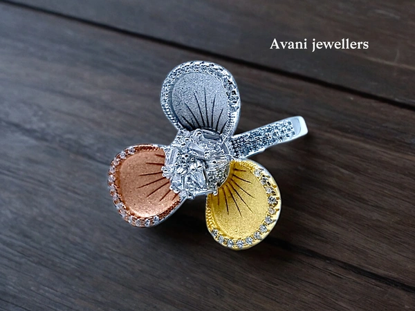Avani Jewellers Silver Ladies Cocktail Ring - 5.66, 13