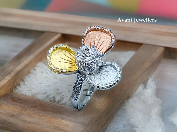 Avani Jewellers Silver Ladies Cocktail Ring - 5.66, 13