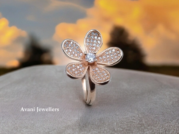 Avani Jewellers Silver Ladies Cocktail Ring - 4.55, 15