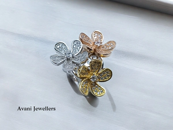 Avani Jewellers Silver Ladies Cocktail Ring - 7.5, 11