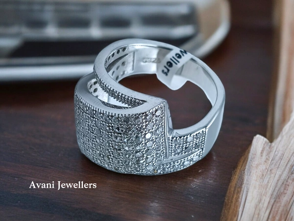 Avani Jewellers Silver Ladies Cocktail Ring - 7.95, 13