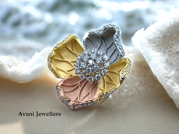 Avani Jewellers Silver Ladies Cocktail Ring - 10.45, 10