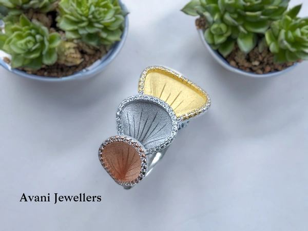 Avani Jewellers Silver Ladies Cocktail Ring - 4.65, 14