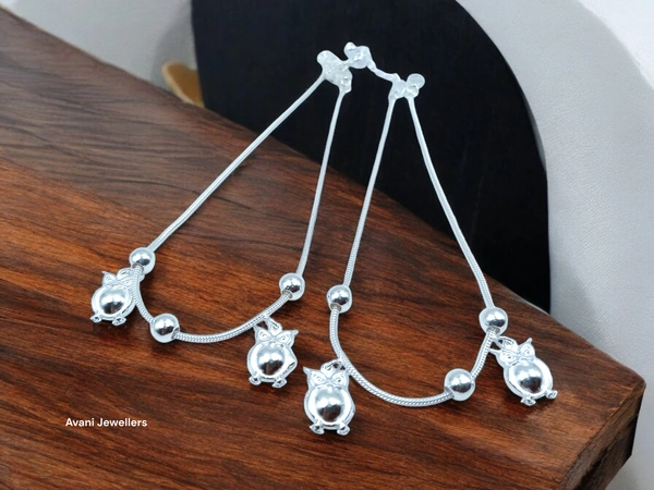 Avani Jewellers Silver Fancy Paayal - 15.46, 10.5 Inch