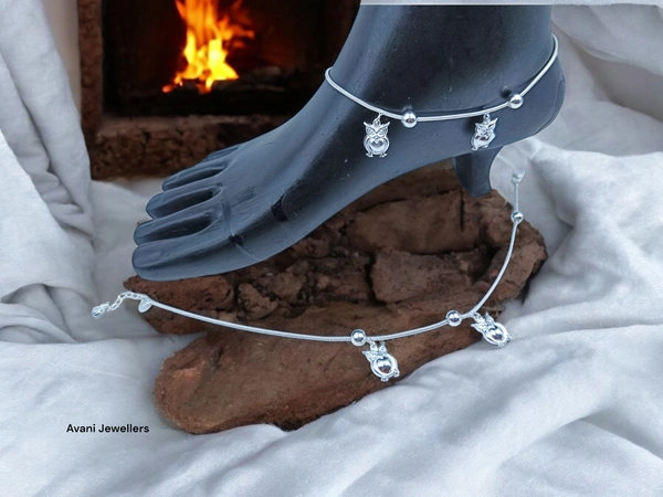 Avani Jewellers Silver Fancy Paayal - 15.46, 10.5 Inch