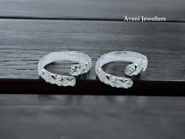 Avani Jewellers Silver Plain Bichiya - 2.86