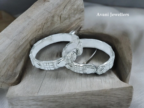 Avani Jewellers Silver Plain Bichiya - 2.58
