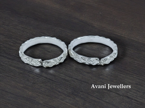 Avani Jewellers Silver Plain Bichiya - 2.35