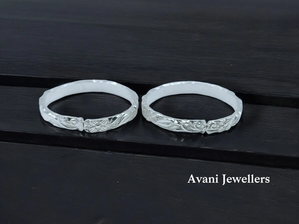 Avani Jewellers Silver Plain Bichiya - 2.35