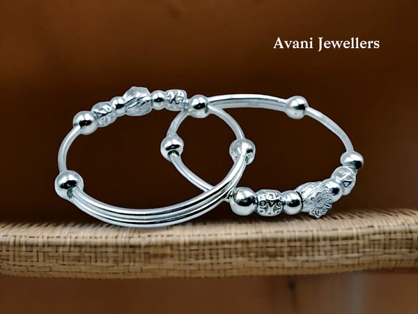 Avani Jewellers Silver Baby Plain Kade - 17.48, Adjustable