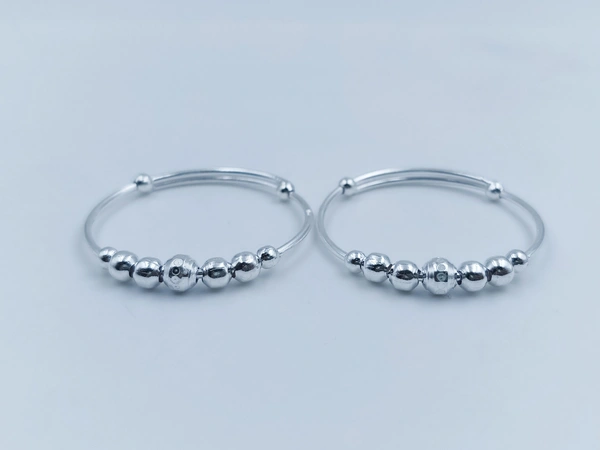 Avani Jewellers Silver Baby Plain Kade - 10.9, Adjustable