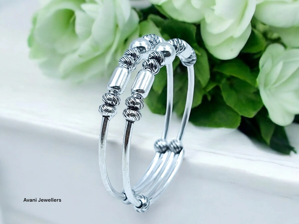 Avani Jewellers Silver Baby Plain Kade - 15.6, Adjustable