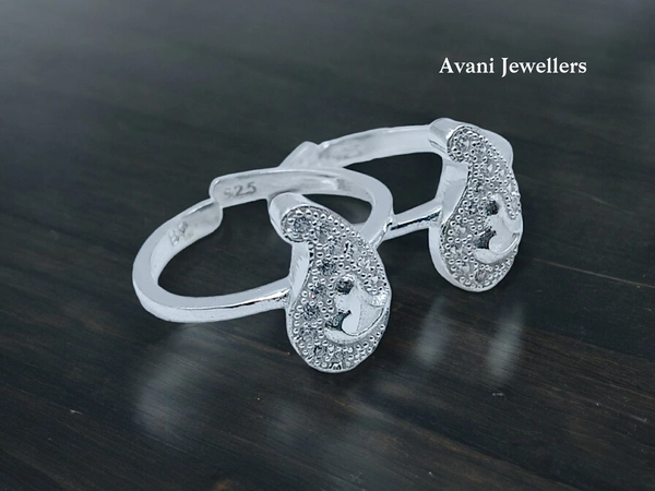 Avani Jewellers Silver Fancy Stone Bichiya - 3.43