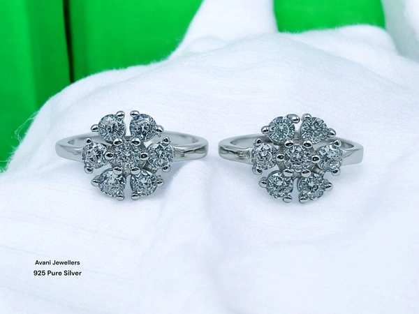 Avani Jewellers Silver Fancy Stone Bichiya - 4.03