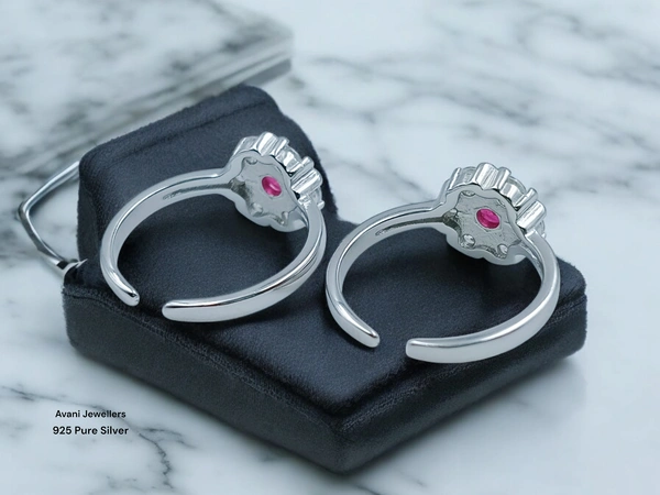 Avani Jewellers Silver Fancy Stone Bichiya - 3.89
