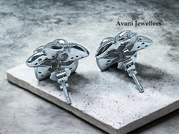 Avani Jewellers Silver Fancy Studs - 4.37