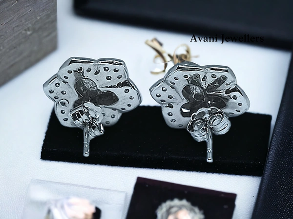 Avani Jewellers Silver Fancy Studs - 3.99