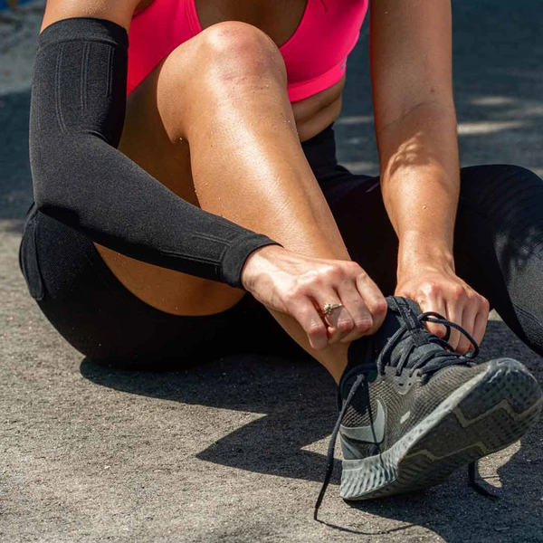 Men's and Women's Full Hand Arm Sleeves finger free arm sleeves dust and pollution Protections Driving Gloves || Black, Free Size - 2