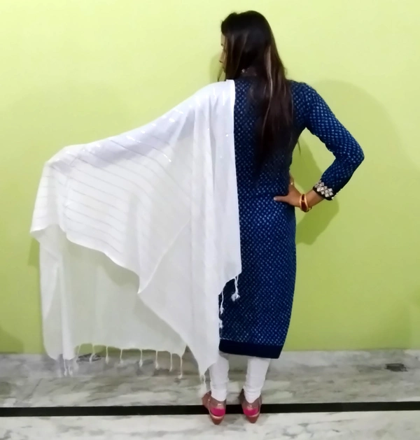 IGNOTO Women's Cotton Dupatta || Multicolor Gold Silver Zari Line Pattern (Pattern/Design: Assorted) - White