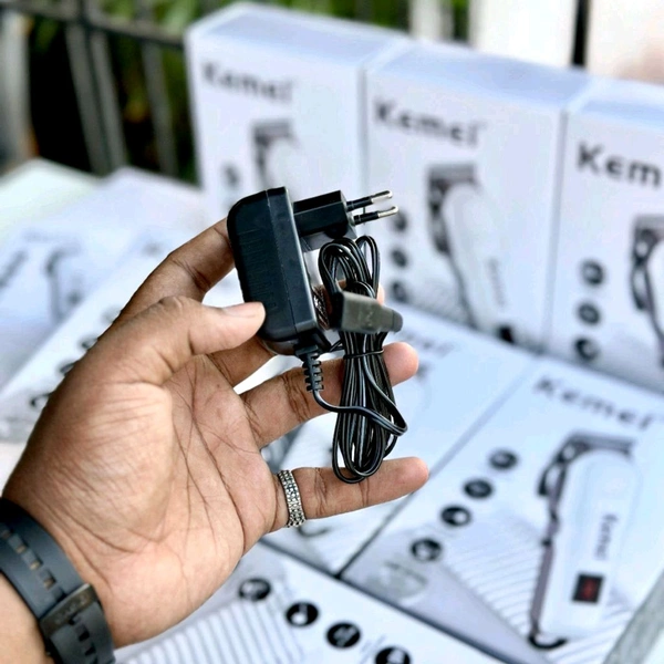 Kemei KM-809A Professional Rechargeable Hair Trimmer Electric Hair Clipper, Razor Trimmer 120 min Runtime 4 Length Settings