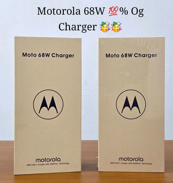 New Motorola 68W Gan Charger 💯% Original 1by1 Lamination China 🇨🇳 BIG Pack  100 Pcs Ctn