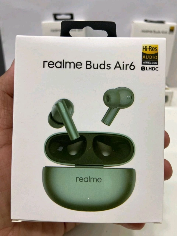 Realme Air 6 💯% Og all Shiny ✨Voice Change + Selfie Option+ Bass Sound Earbuds 