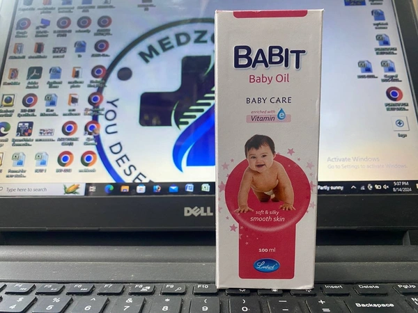 Babit Baby Massage Oil , Enriched with Natural Oils For Baby's Healthy Growth | Paraben, Silicones & Mineral Oil Free - 100ml