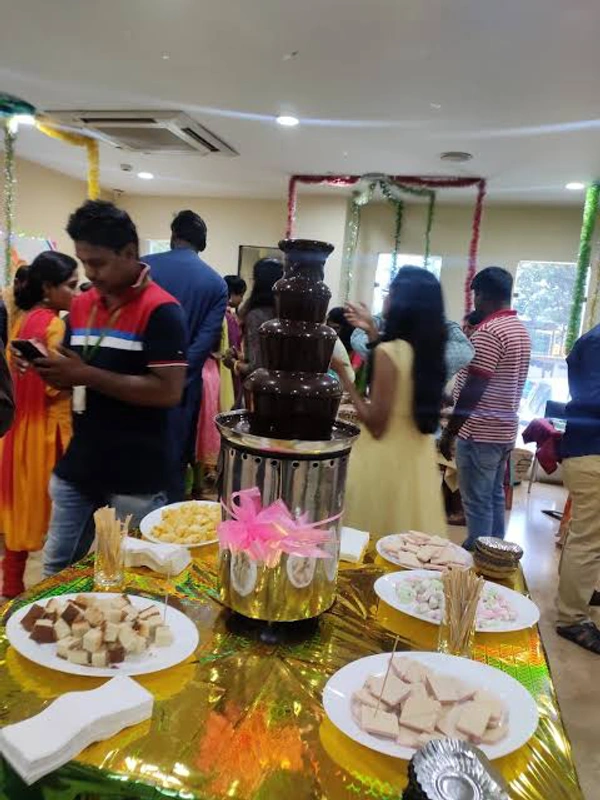 Chocolate Fountain Machine 