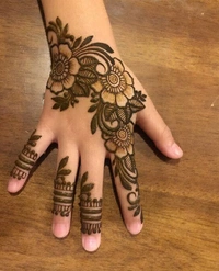 Mehndi Artists 