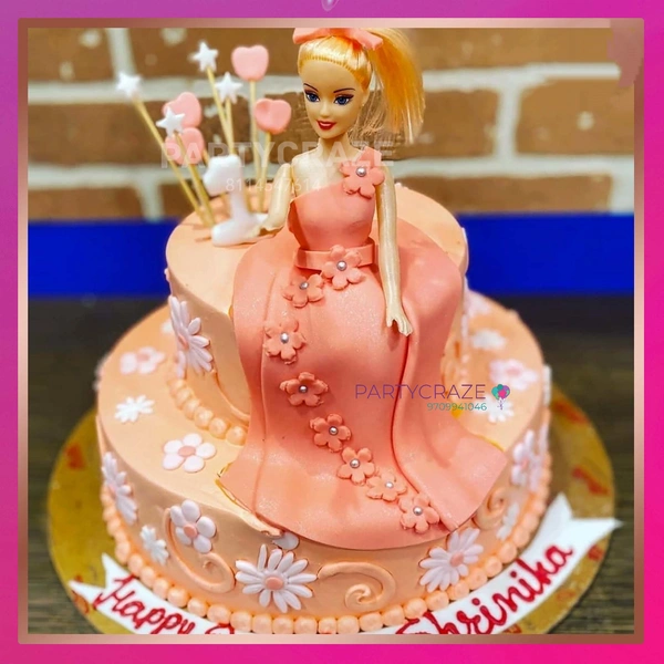 Designer Cakes 64