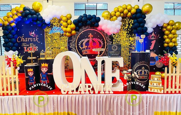 ONE Cake Table Rental