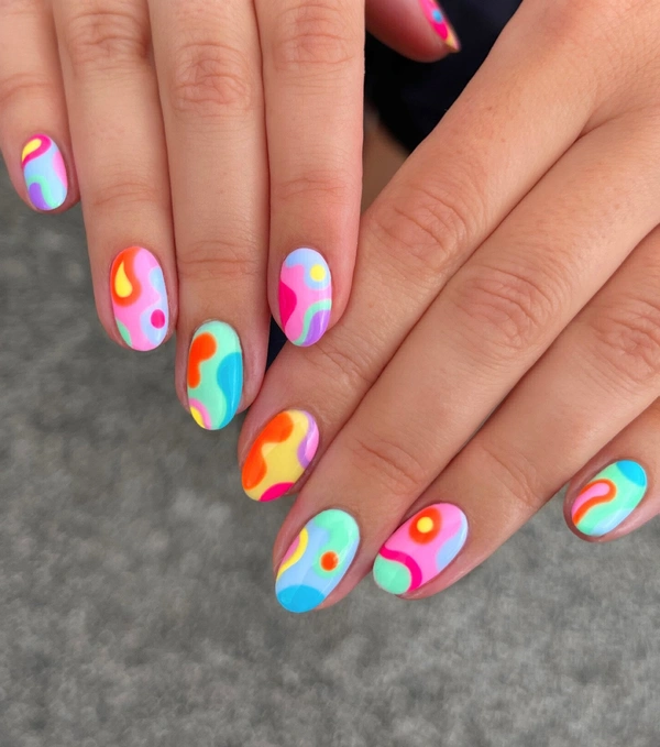 Nail Artist 