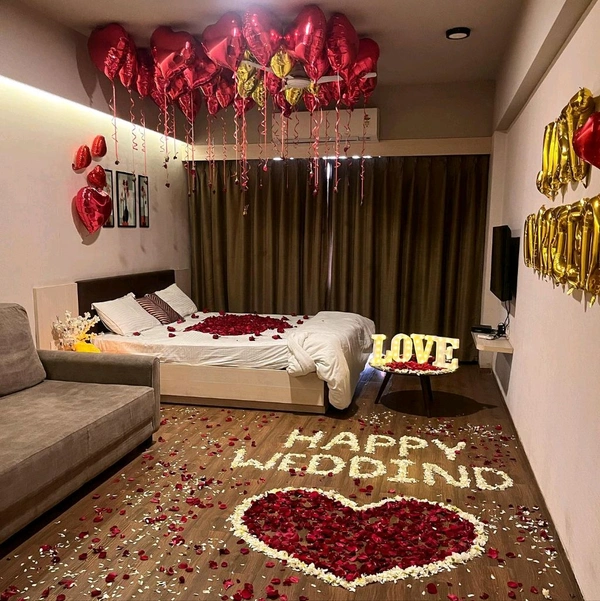 First Night Room Decor 25