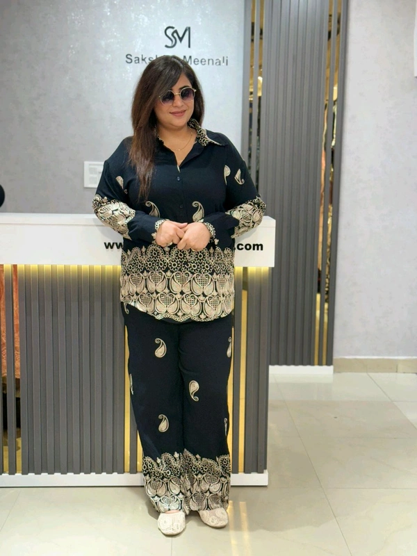 132154 Beautiful Cordsets With Belt