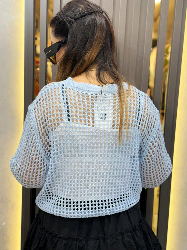 132214 Beautiful Crochet Top With Inner
