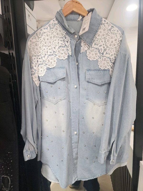132099 Beautiful Denim Shirt With Lace And Stud